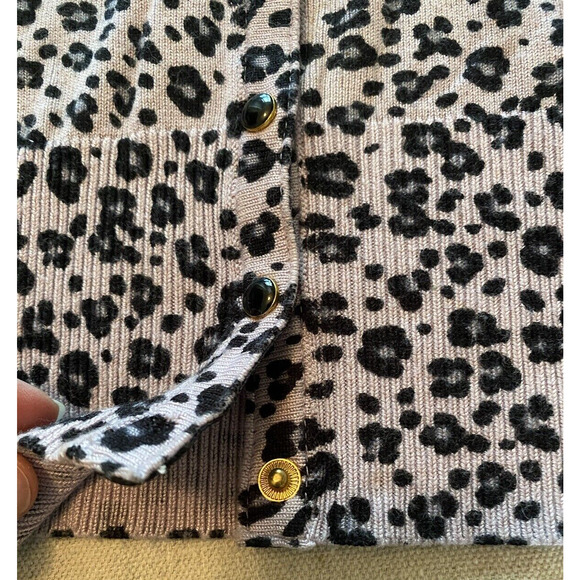 Premise Sweater Womens M Medium Lavender Snap Up Animal Print Spotted Cardigan - Picture 7 of 14